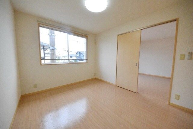 ヴィラ・ウイスタリアの物件内観写真