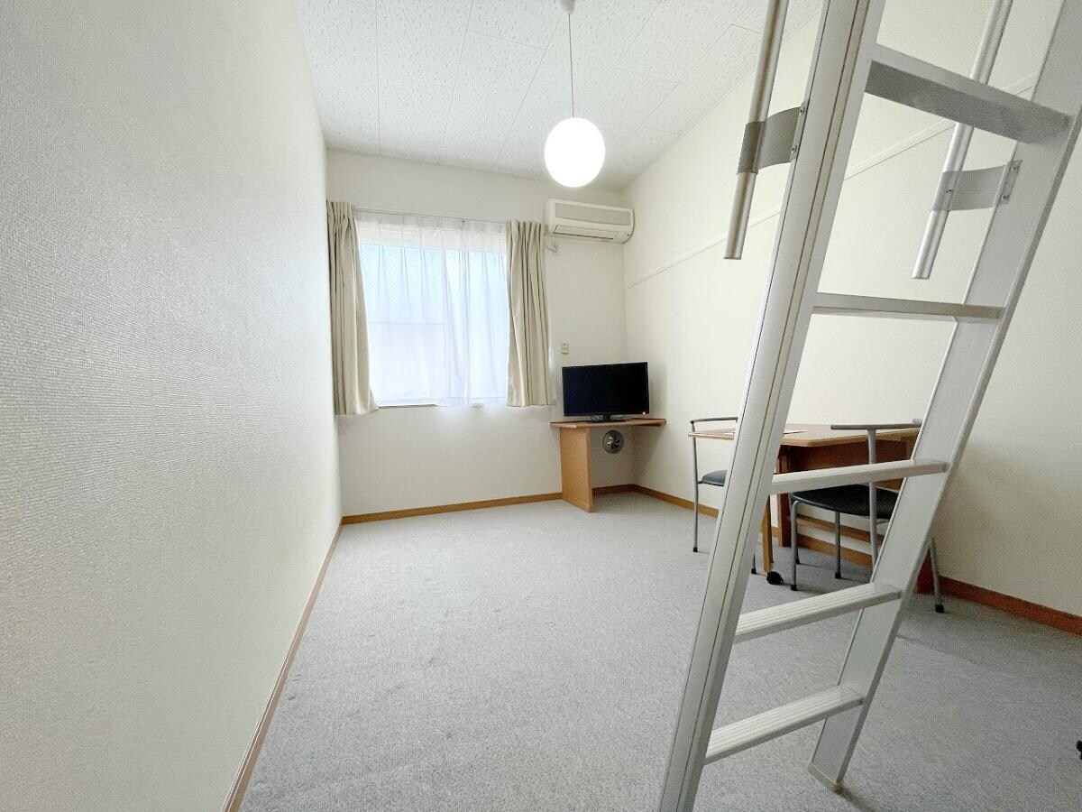 レオパレスクレストヒルズK2の物件内観写真