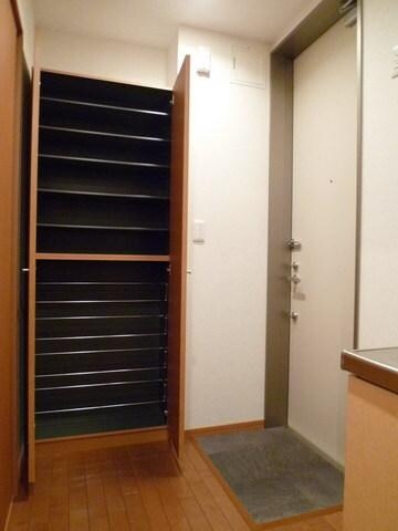 FLAT氷川町の物件内観写真