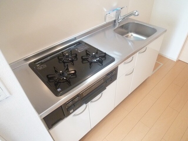 レフィナードソメイB棟の物件内観写真