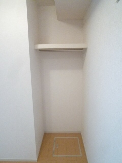 レフィナードソメイB棟の物件内観写真