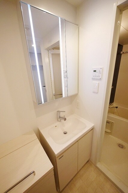 ユリカロゼAZ西台の物件内観写真