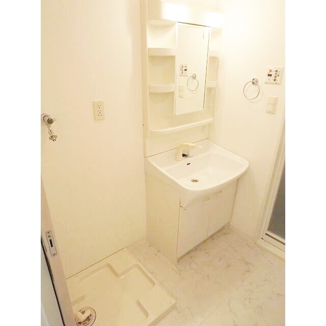 ドゥーエ新川の物件内観写真