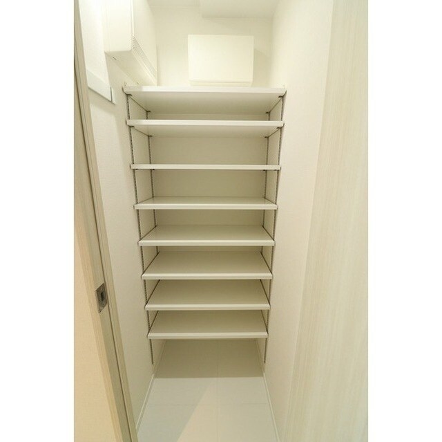 リバーレ麻布十番の物件内観写真