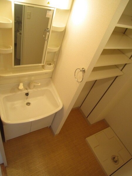 ドゥーエ新川の物件内観写真