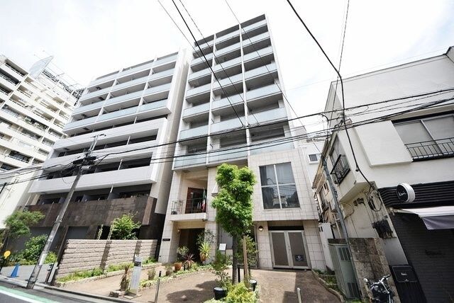 コンフォリア西麻布の物件外観写真