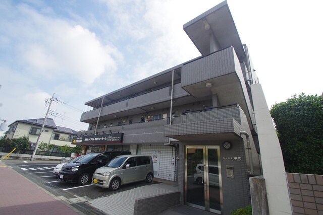 ジュネス中町の物件外観写真
