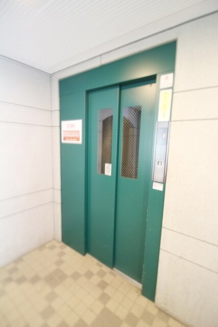 リーガル鷺沼の物件内観写真