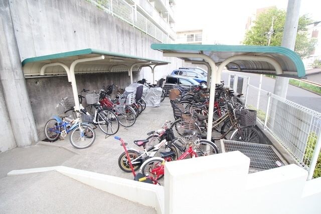 リーガル鷺沼の物件内観写真