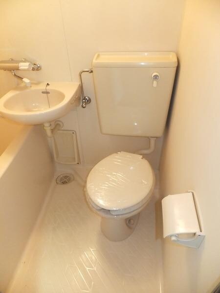 クレッセントハウスの物件内観写真