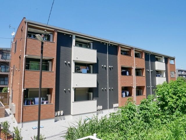 ローレルの物件外観写真