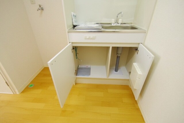 KENWOOD HOUSEの物件内観写真