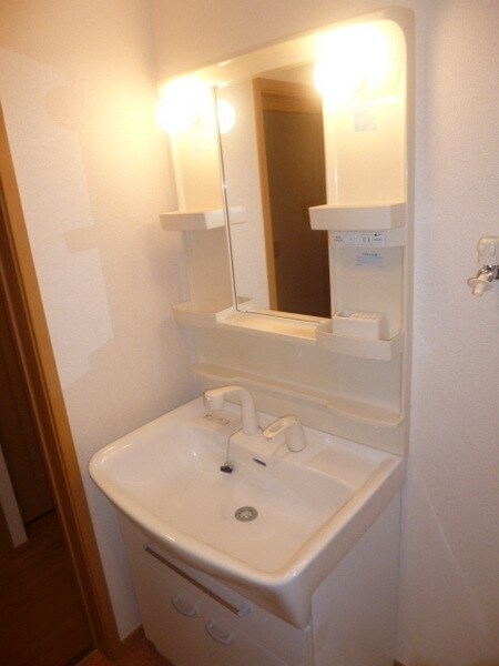 リリーハイム・IIの物件内観写真