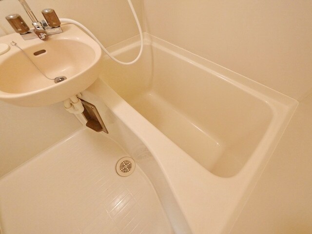 Collina Verdeの物件内観写真