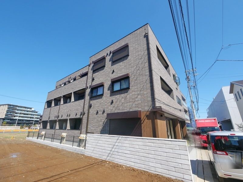 THREE ISLANDの物件外観写真