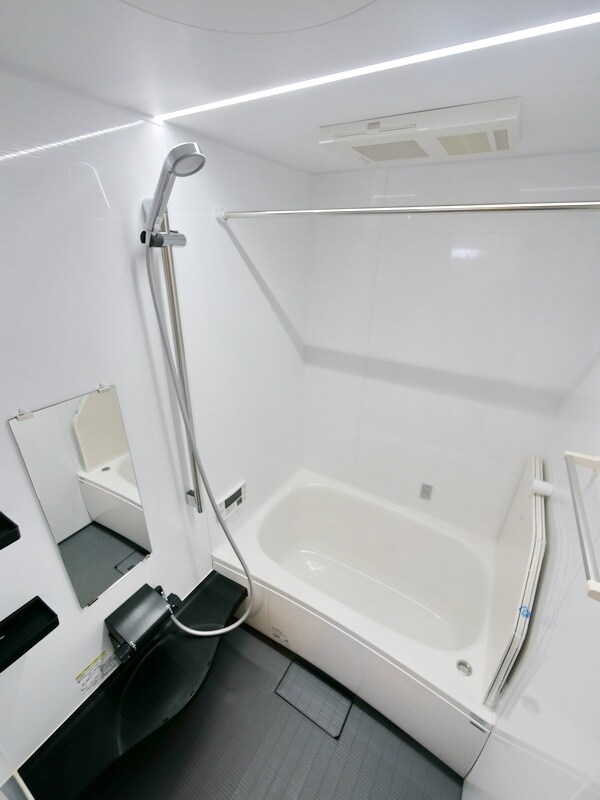 THREE ISLANDの物件内観写真