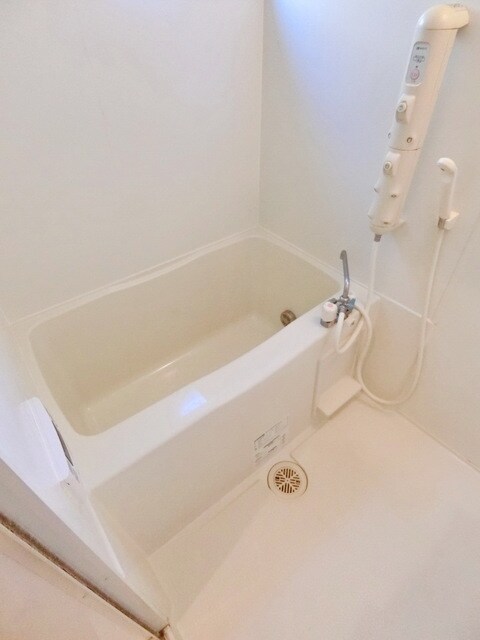 ウィスタリア・ガーデン ABの物件内観写真