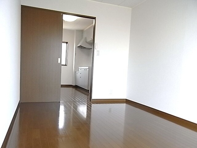 プレジール鹿島の物件内観写真