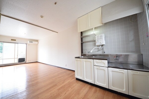 サンシティーの物件内観写真