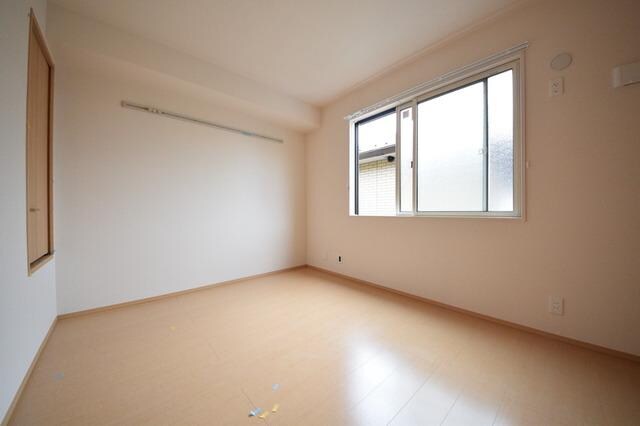 サヌールの物件内観写真