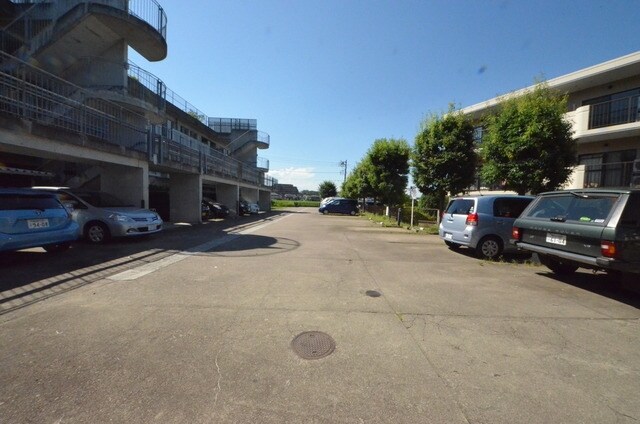 エルムコートの物件内観写真