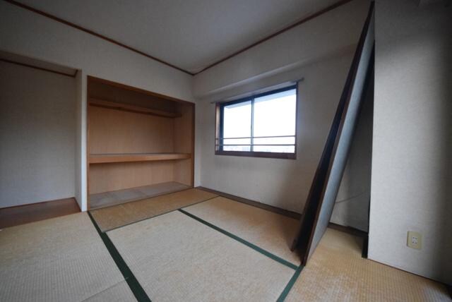 ニューリバーコートの物件内観写真