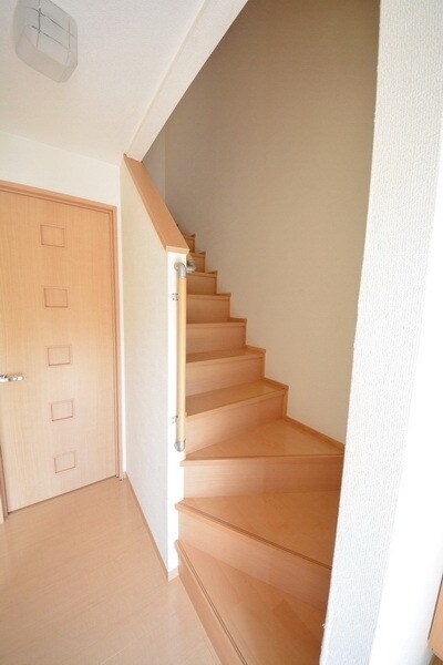 ツインオークスコートNの物件内観写真