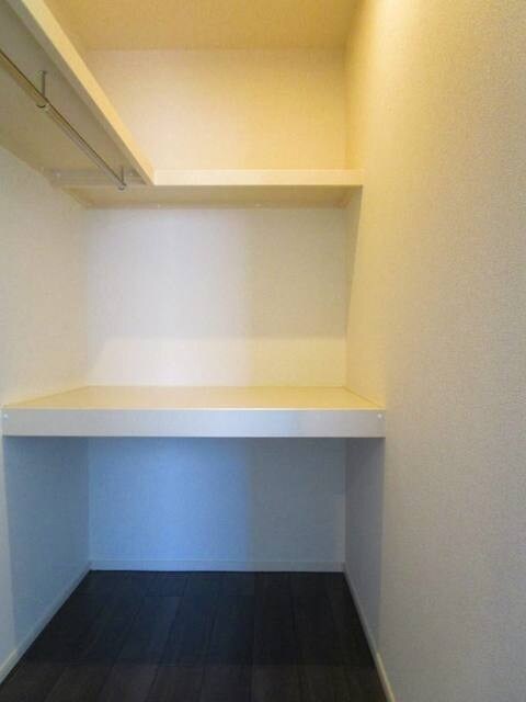 リーヴァ・ノイの物件内観写真