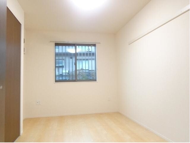 ミカーサ八木町の物件内観写真