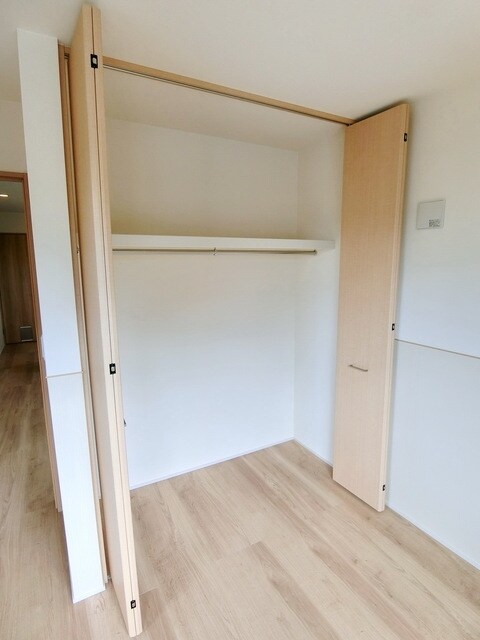 ウエストコート日野の物件内観写真