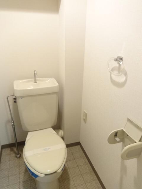 ハンプトンコートの物件内観写真