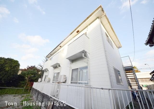 パーシー元町の物件外観写真