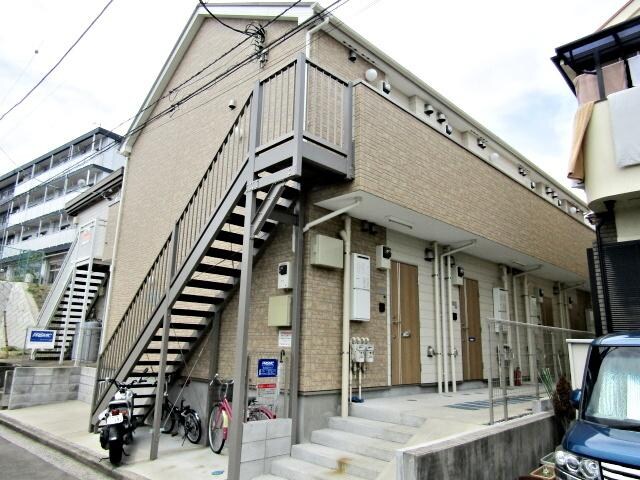 エスペランサ杉田の物件外観写真