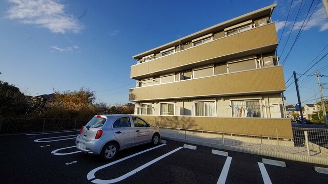 プランドール(鳩山町)の物件外観写真