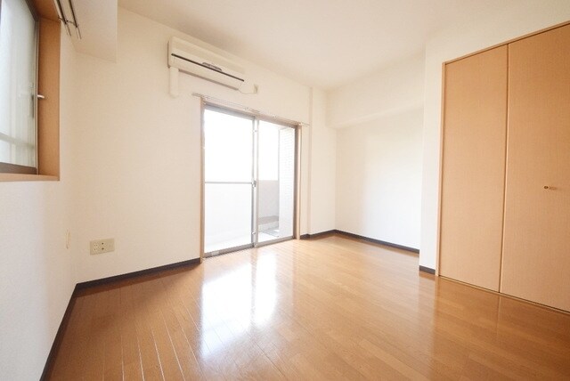 レジディア新中野の物件内観写真