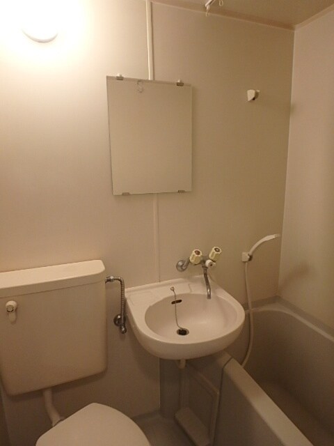 サンパレス松庵の物件内観写真