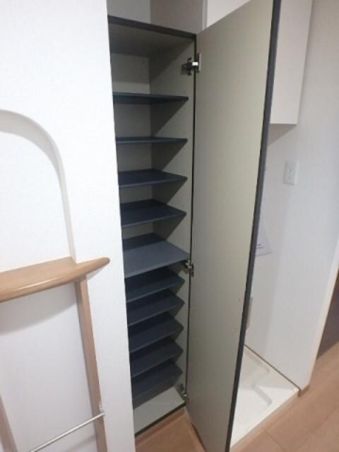 コスモリード蚕糸の森公園の物件内観写真