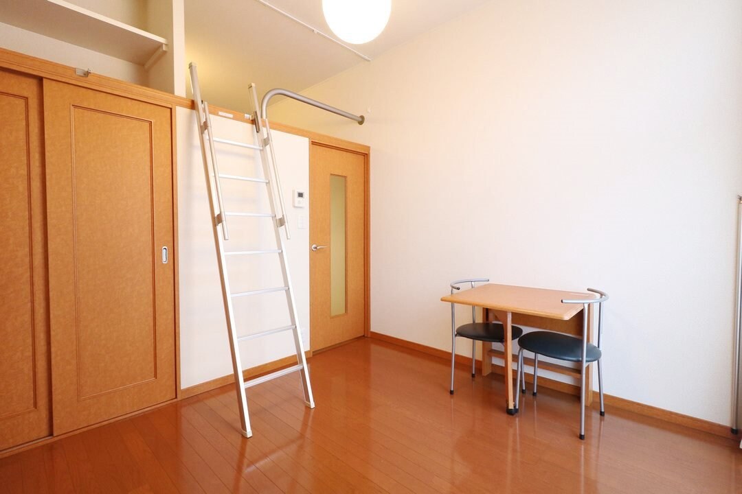 レオパレスエクレール君塚の物件内観写真