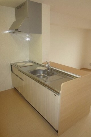 カーサ リュミエールの物件内観写真