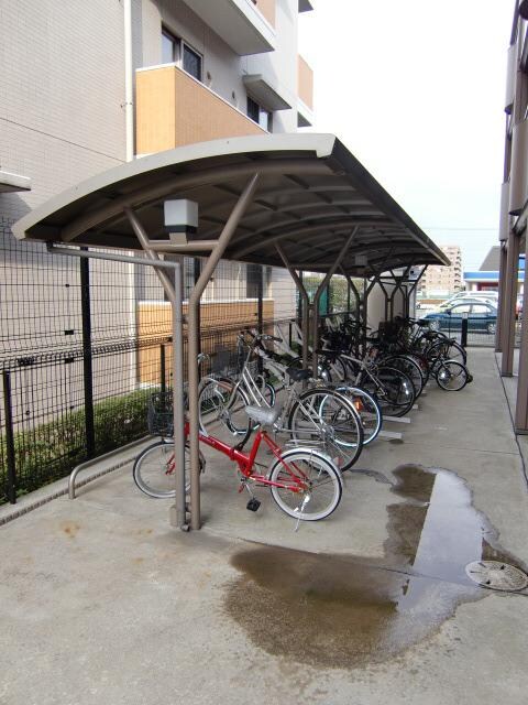 クレインコート弐番館の物件内観写真