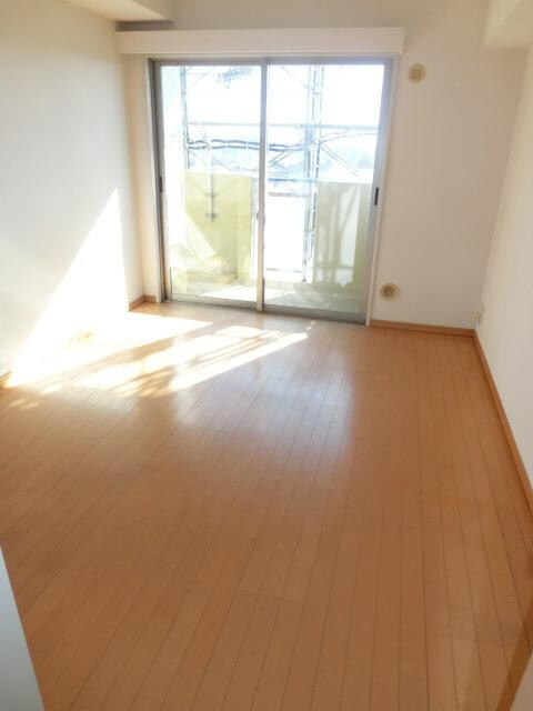 リーベスト東中山の物件内観写真