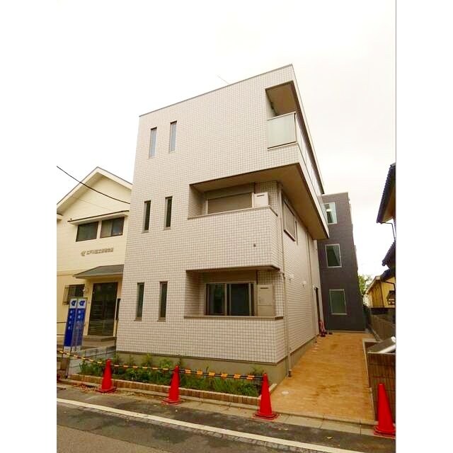 オークスの物件外観写真