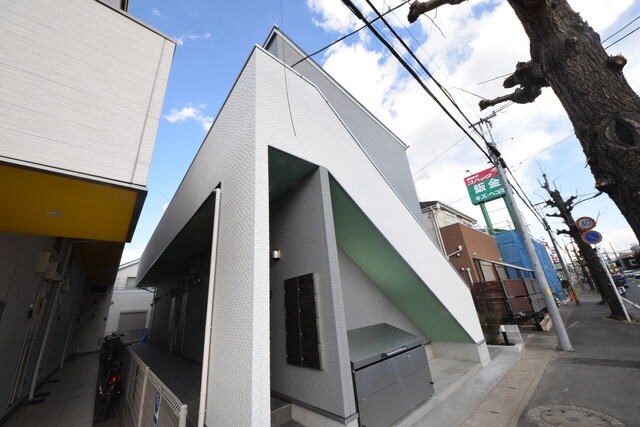 クルーゼの物件外観写真