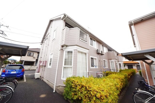 フラット花井弐番館の物件外観写真