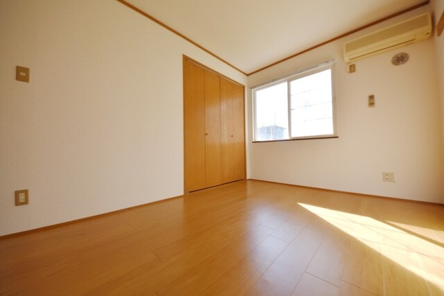 フラット花井弐番館の物件内観写真