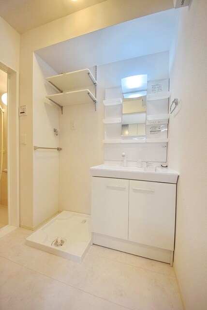 ホワイトヴィラの物件内観写真