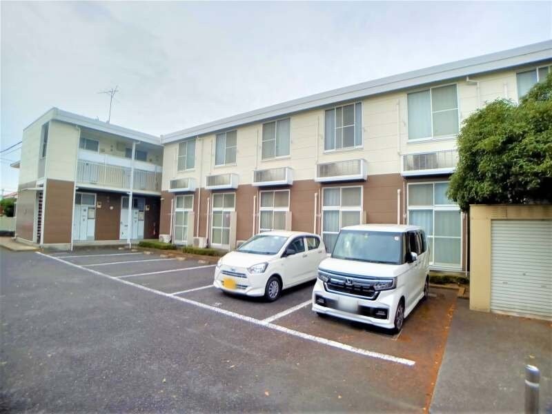 レオパレスDernierIIの物件外観写真