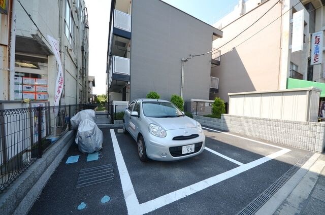 レオパレスMの物件外観写真