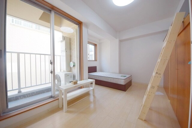 クリスタルガーデンの物件内観写真