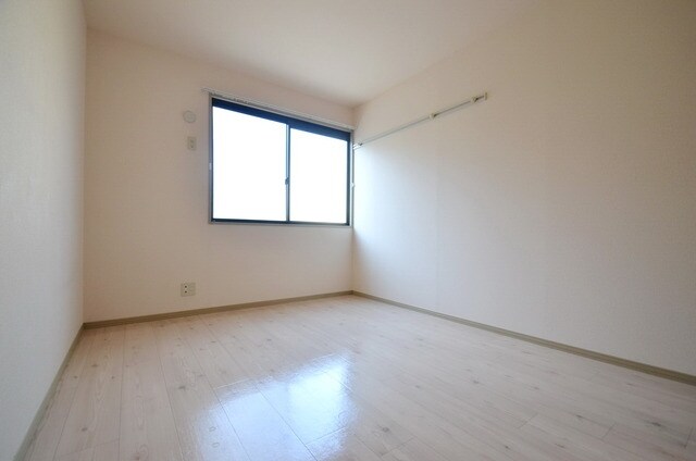 メゾンドール 弐番館の物件内観写真